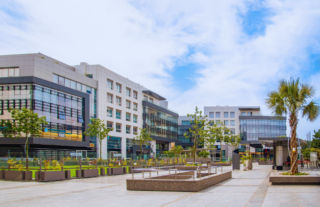 Botanica Landscapes - Retail & Commercial